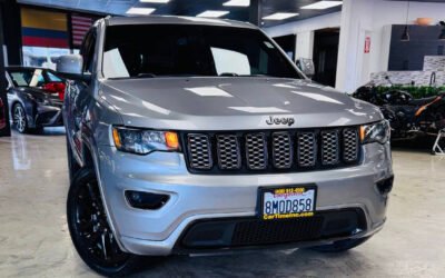 2019 jeep grand cherokee laredo e 4x2 4dr suv 1